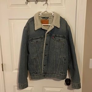 VINTAGE Levi’s Sherpa Jean Jacket
